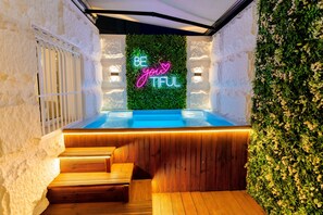 Pool - Vrbo Property (Susah)