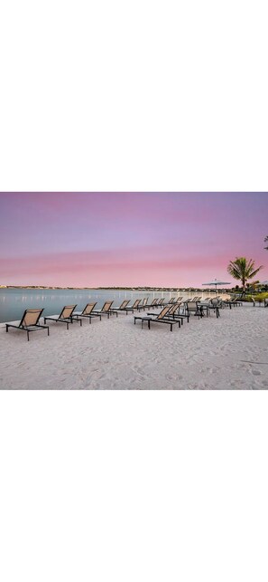 Beach - Luxury Lakeside Resort Escape, Hidden Gem with Spectacular Views (Fort Myers)