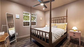 Huis, 2 slaapkamers, roken, patio | 2 slaapkamers