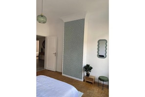 Bügeleisen/Bügelbrett, Bettwäsche