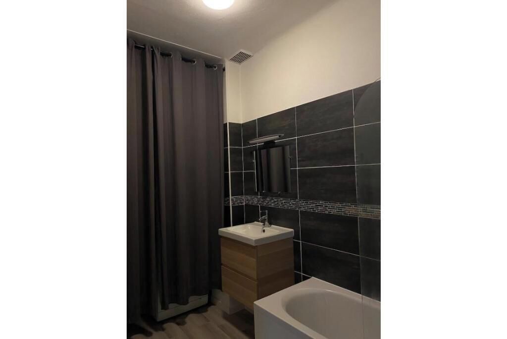 Handtücher, Seife, Toilettenpapier