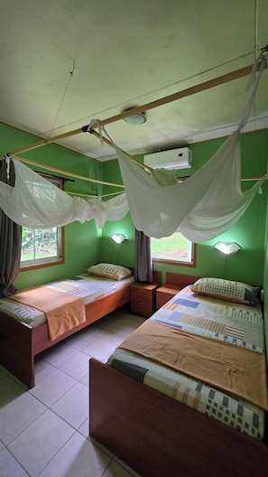 Iron/ironing board, free WiFi - Greenheart Resort De Plantage (Tamanredjo)