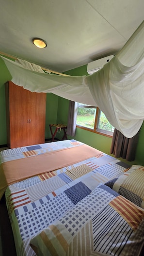 Iron/ironing board, free WiFi - Greenheart Resort De Plantage (Tamanredjo)