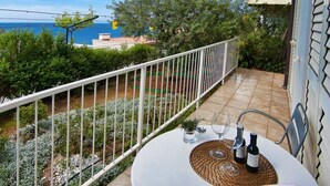 Apartemen | Tempat makan outdoor