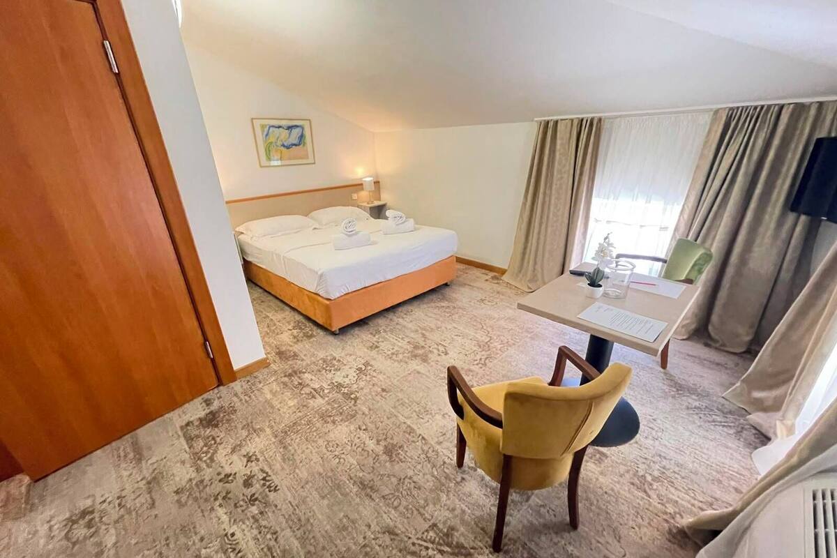 Basic Double Room