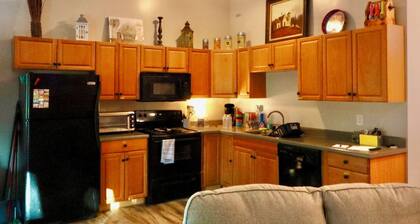 Cozy Country Cabin- Studio Apartment located outside of Kansas City, MO