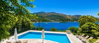 Villa Thalassia - Four Bedroom Villa, Sleeps 8