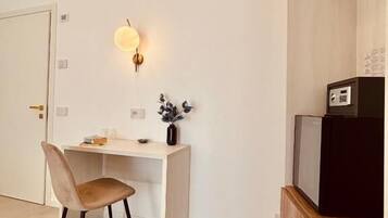 Doppia Deluxe, balcone, vista mare | Interni