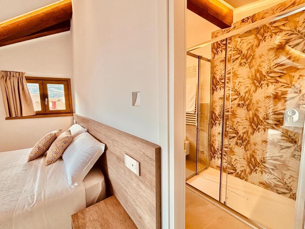 Superior-Dreibettzimmer, Balkon, Meerblick | Zimmersafe, schallisolierte Zimmer, Bügeleisen/Bügelbrett