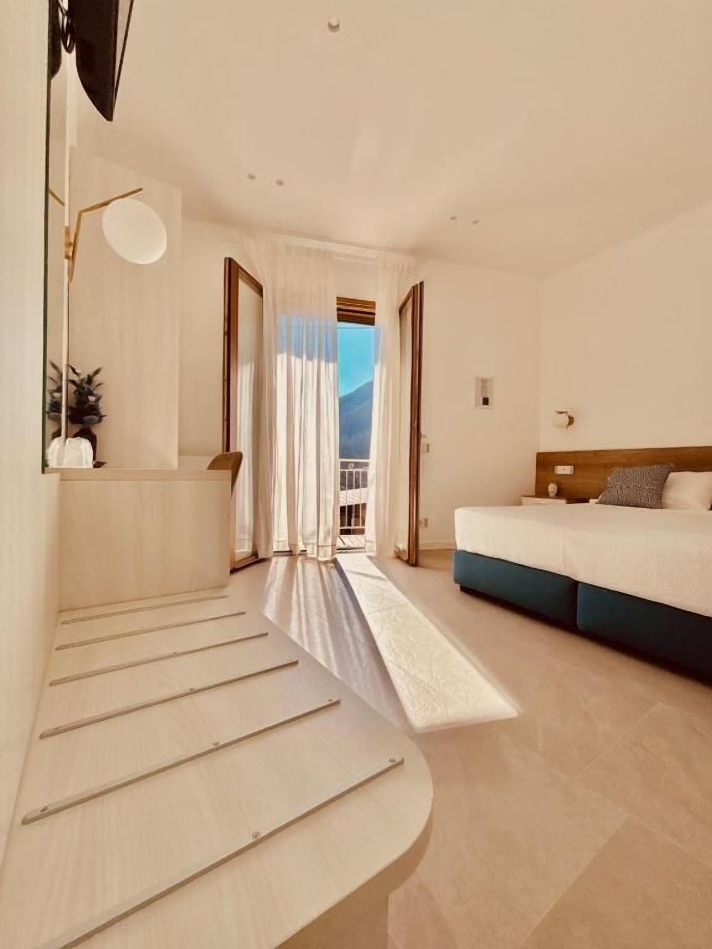Economy-Doppelzimmer, Stadtblick | Zimmersafe, schallisolierte Zimmer, Bügeleisen/Bügelbrett