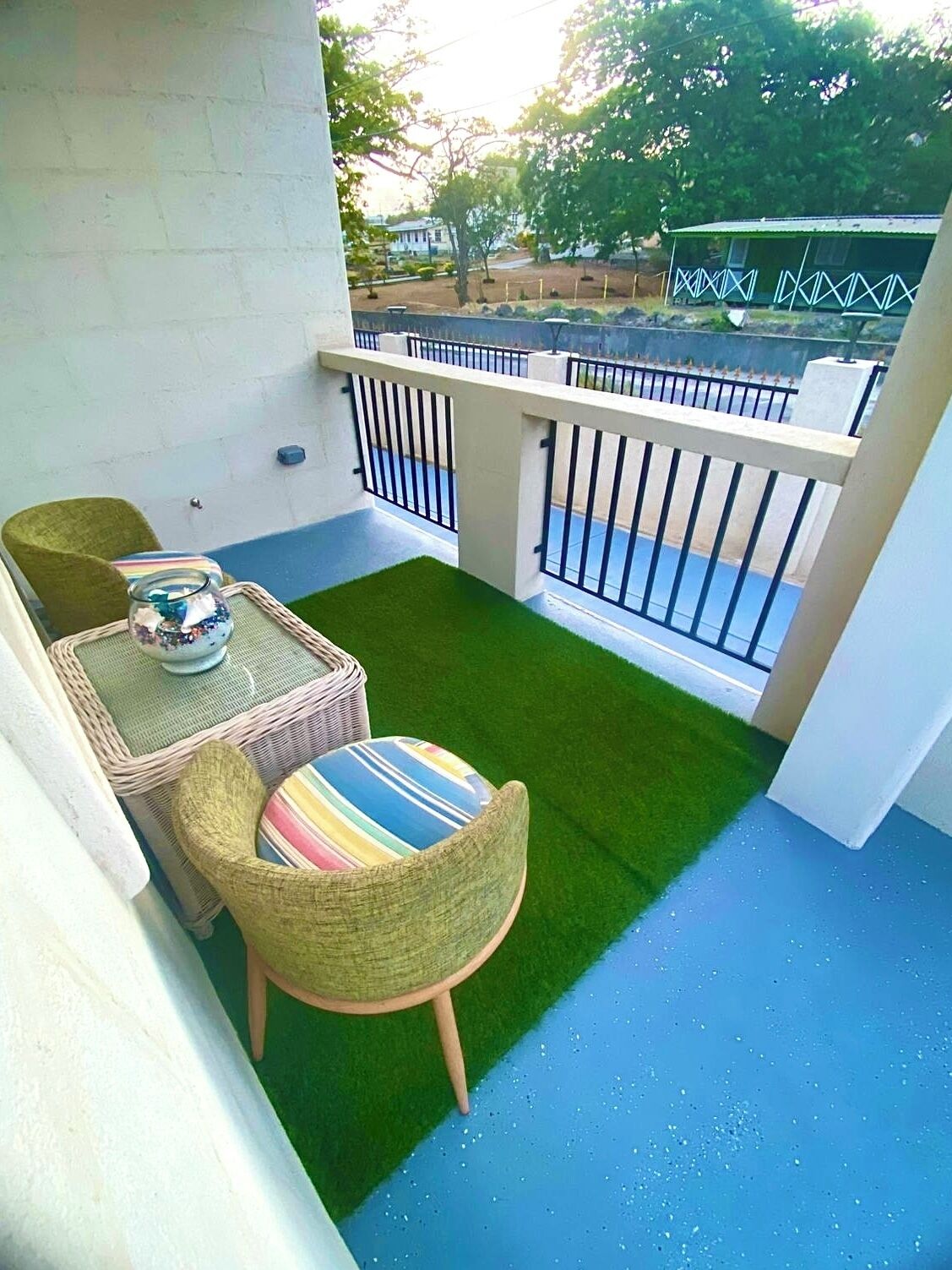 Hus, 1 soverom, terrasse, hageutsikt | Balkong
