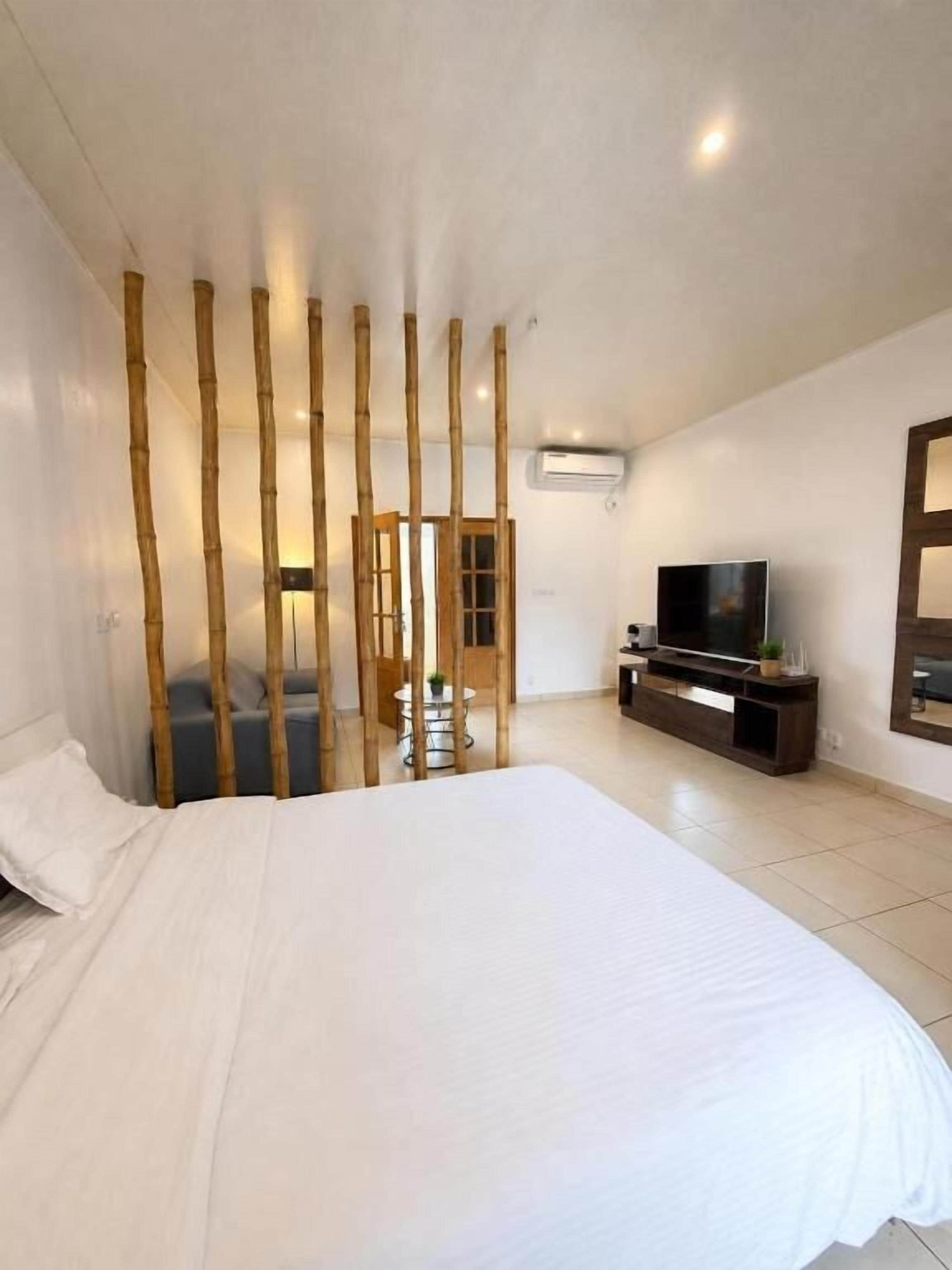 Iron/ironing board, free WiFi, wheelchair access