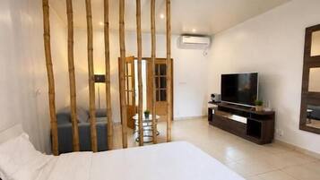 Iron/ironing board, free WiFi, wheelchair access