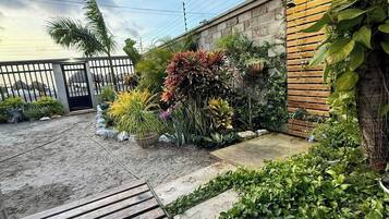 House, 5 Bedrooms, Accessible, Patio | Garden