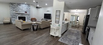 Spacious 4-bedroom farmhouse in tranquil New Port Richey Peaceful & Private
