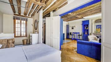 Apartment | 1 bedroom, laptop workspace, iron/ironing board, bed sheets