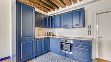 Appartement | Privékeuken | Een koelkast, een oven, een kookplaat, een vaatwasser