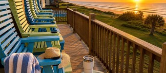 New! Beachfront Luxury | Firepit | Hot Tub | Family Gatherings | Tiki bar