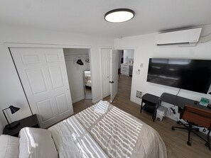 2 habitaciones, tabla de planchar con plancha, wifi y ropa de cama 