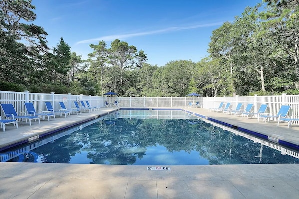 Pool - Carole's Place - Remodeled 2BR/2BA in Edgartown - Pool, Bikes, Near South Beach (Edgartown)