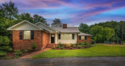 Evergreen Cottage Escape