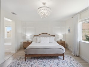 4 bedrooms, desk, iron/ironing board, travel cot