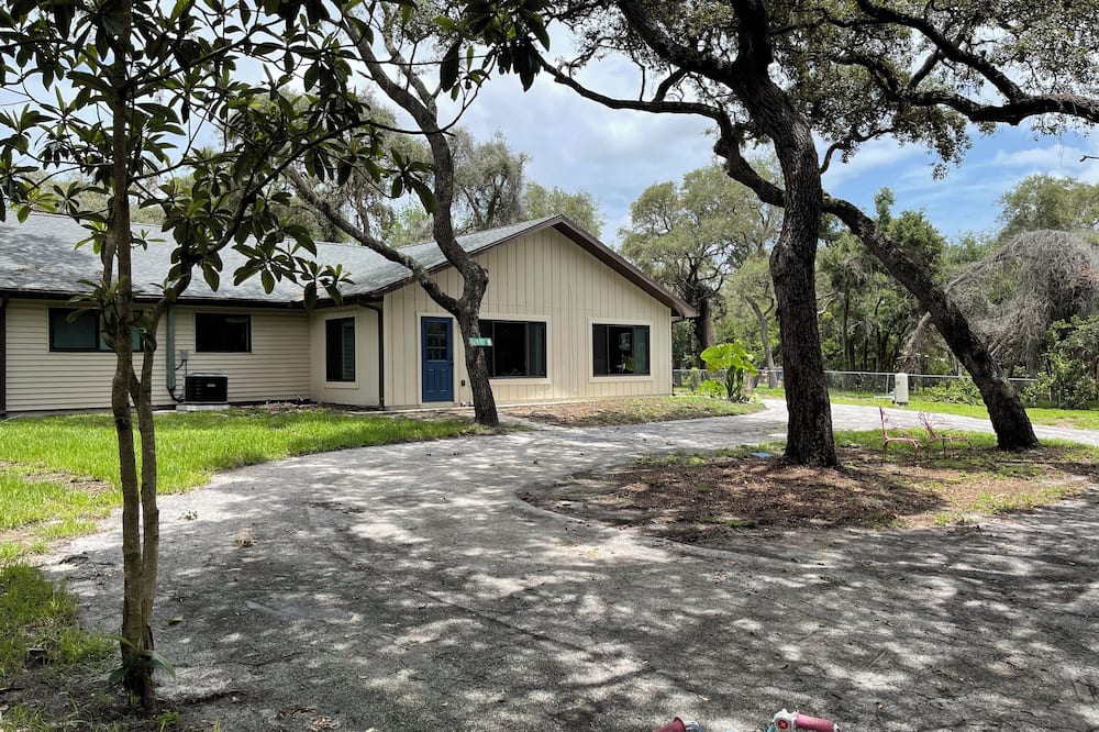 Osceola Farmhouse