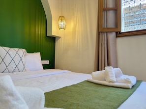 3 bedrooms, WiFi, bed sheets