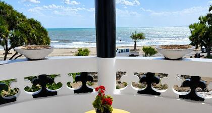 Full room with a balcony overlooking the sea