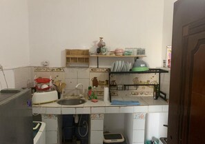 Private kitchen - Vrbo Property (Djibouti)