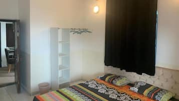 1 bedroom, desk, iron/ironing board, free WiFi