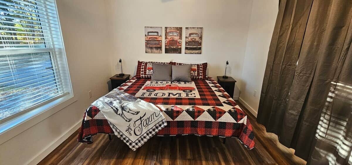 1 bedroom, iron/ironing board, free WiFi