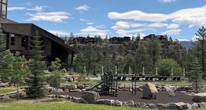 Durango Mountain View Loft - Pool & Hot Tub