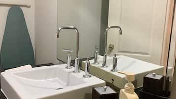 Shower, towels, soap, shampoo