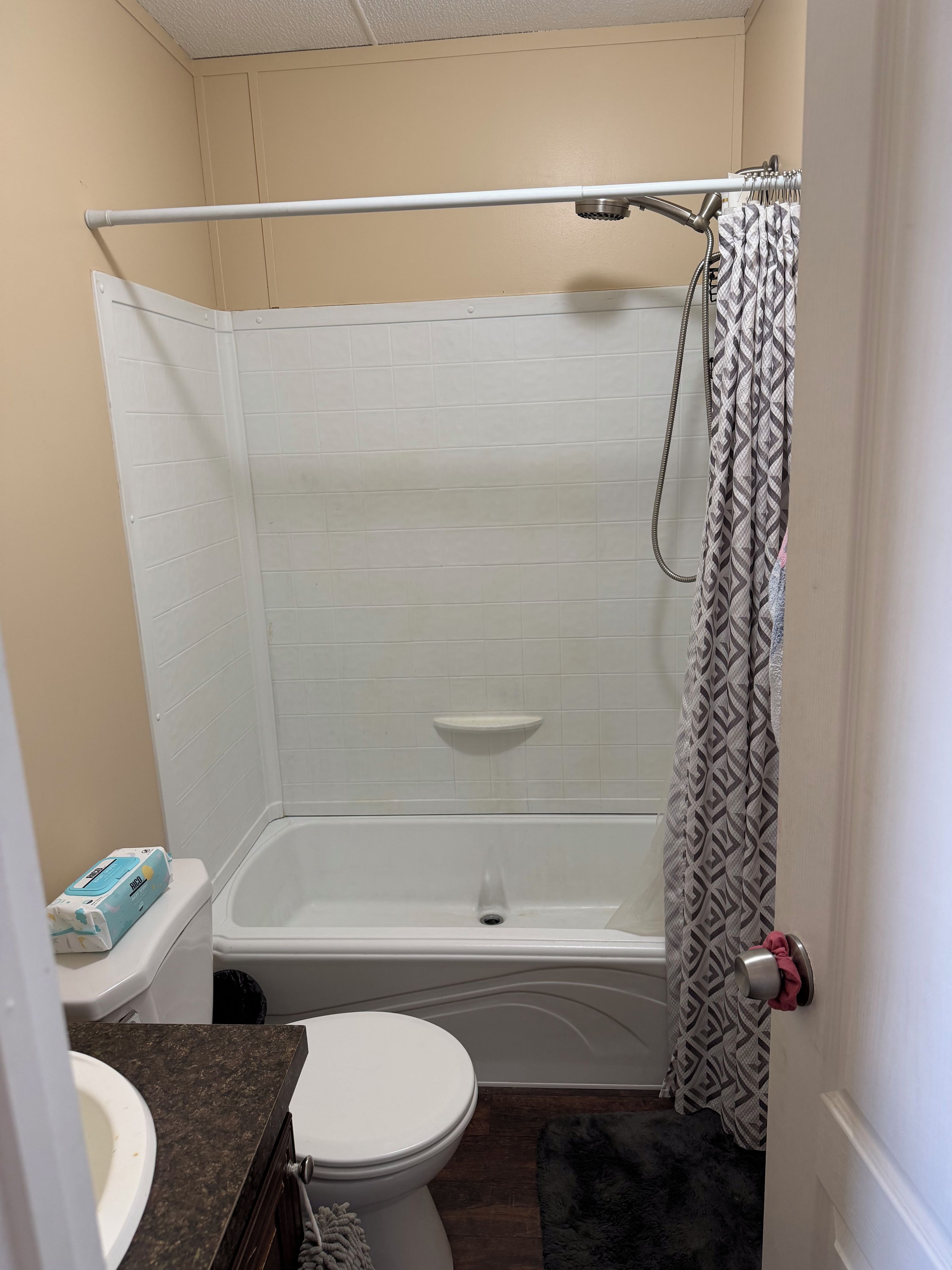 Towels, toilet paper