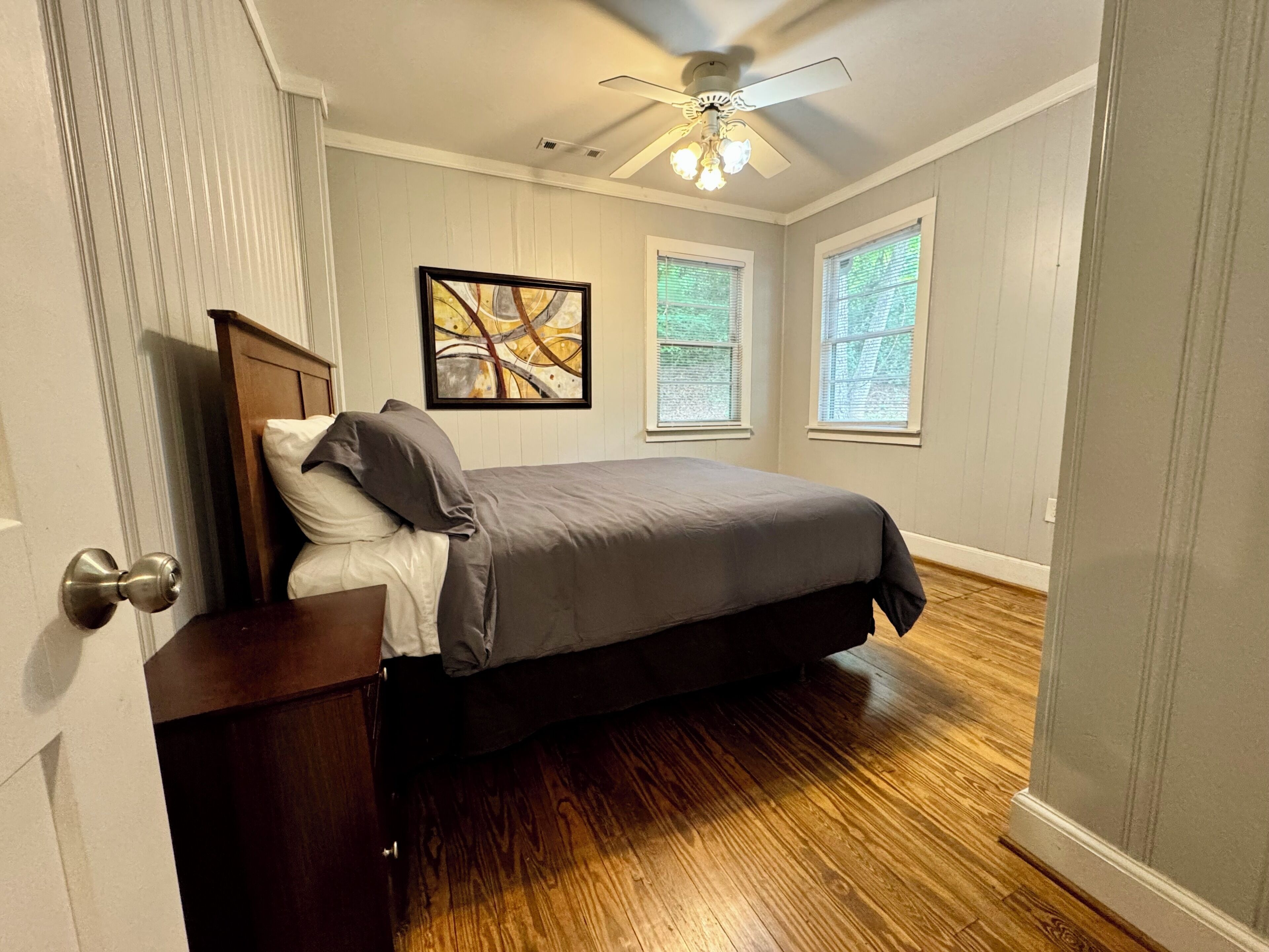 2 bedrooms, iron/ironing board, WiFi (free), bed sheets