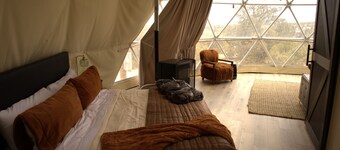 A space cowboy dome stay under Utah skies!