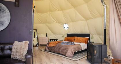 A space cowboy dome stay under Utah skies!