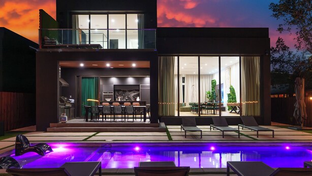 Pool - Eden Luxury in Miami Design District, BBQ & Pool (Miami)