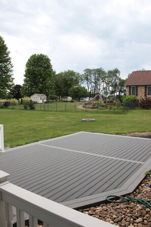 Property grounds - Come relax at the Manor at Springfield, close to Penn State, Golf and Downtown (Bellefonte)
