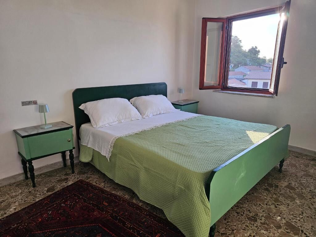 In-room safe, free WiFi, bed sheets