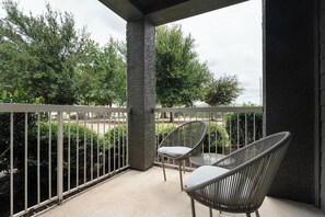 Property grounds - Landing | Amazing 2BD, Courtyard, Clubhouse (Cedar Park)