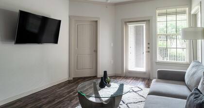 Landing | Incredible 2BD, Clubhouse, Courtyard