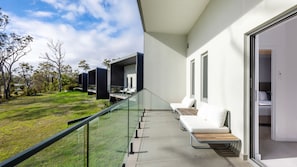 Property grounds - Callala Beach Modern 1 Bed Apartment (Callala Beach)