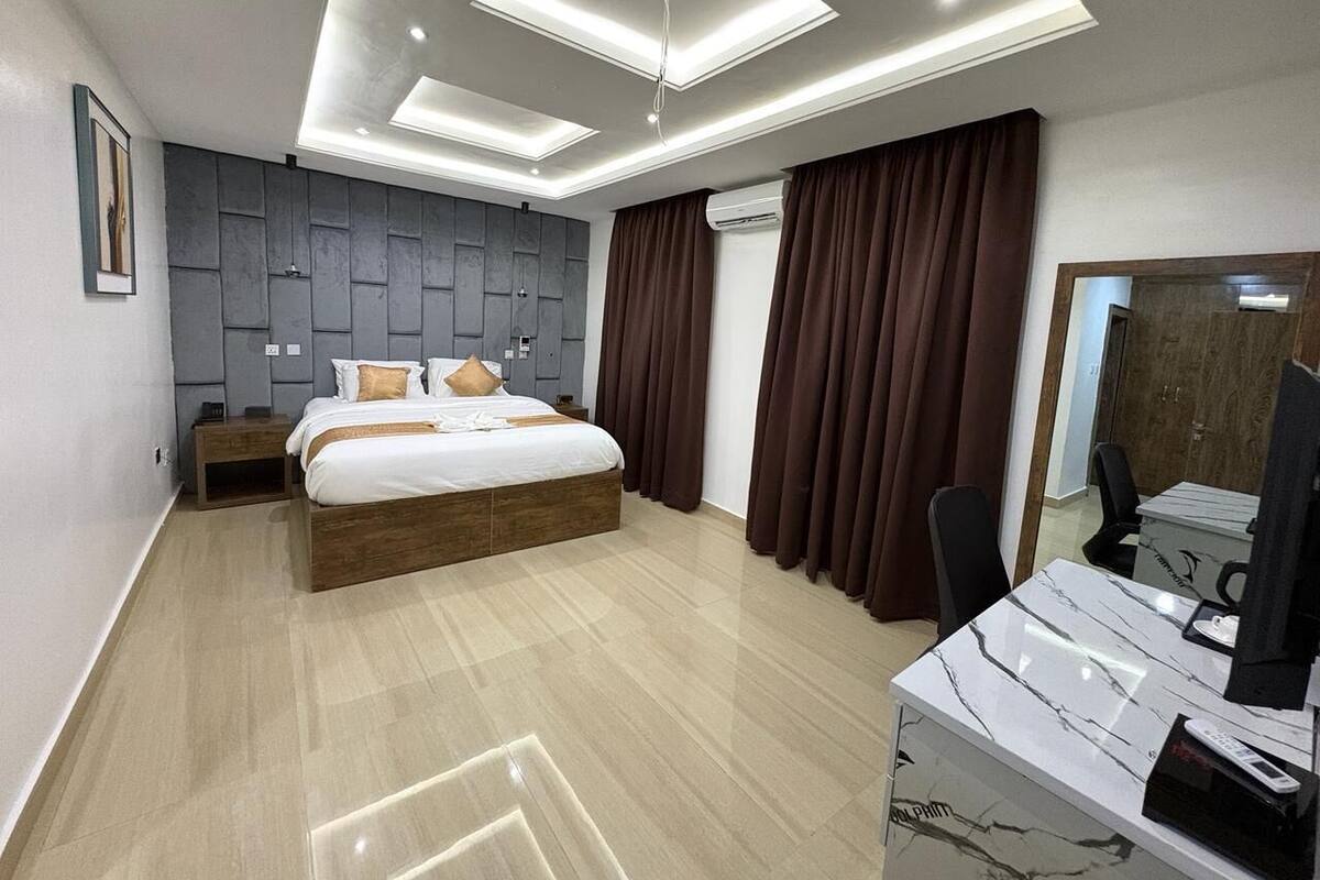 Habitación doble de lujo, para no fumadores | Escritorio y wifi gratis 