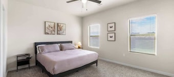 Stylish 4BR Escape  Open Layout  Smart TVs A