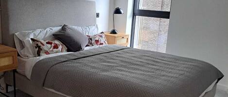 2 Schlafzimmer, Bügeleisen/Bügelbrett, kostenloses WLAN, Bettwäsche