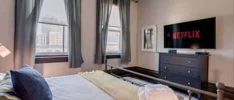 3 Schlafzimmer, Schreibtisch, Bügeleisen/Bügelbrett, kostenloses WLAN