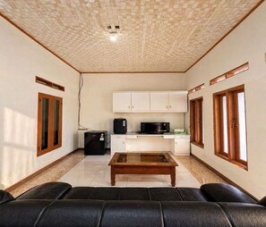 Vila, vista para o jardim | Área de estar