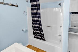 Hair dryer, towels, soap, shampoo - Garden Sands 310, 2 BR, 1 bath, ocean view from porch (Murrells Inlet)